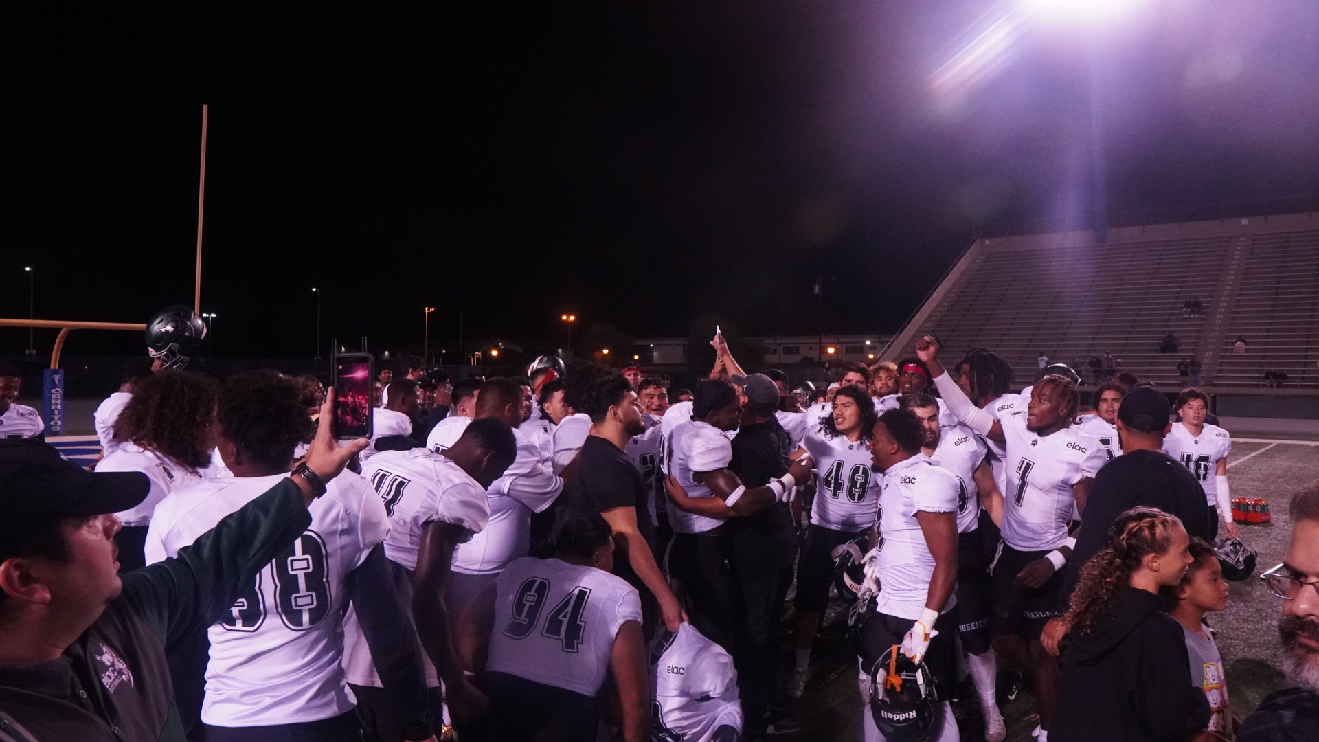 Late Go-Ahead TD, Defensive Stand Earns Huskies Upset Win at Cerritos