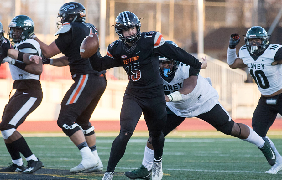 Laney holds off Ventura to claim first CCCAA Football State Championship, 40-35